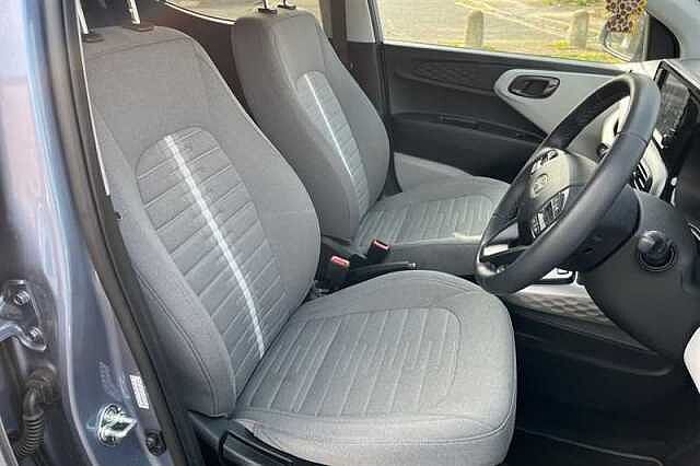 Hyundai i10 1.2 Premium Hatchback 5dr Petrol Auto Euro 6 (s/s) (79 ps)