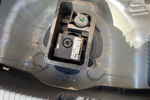 Hyundai i10 1.2 Premium Hatchback 5dr Petrol Auto Euro 6 (s/s) (79 ps)