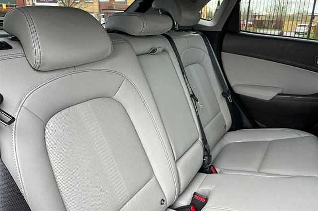 Hyundai KONA 64kWh Ultimate SUV 5dr Electric Auto (10.5kW Charger) (204 ps)