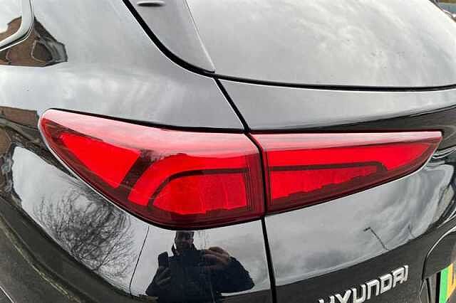 Hyundai KONA 64kWh Ultimate SUV 5dr Electric Auto (10.5kW Charger) (204 ps)