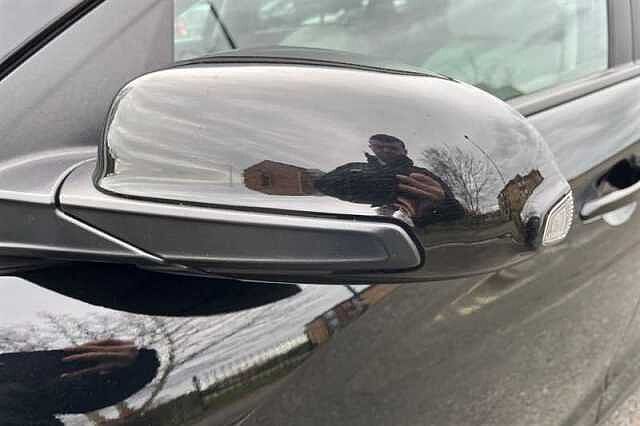 Hyundai KONA 64kWh Ultimate SUV 5dr Electric Auto (10.5kW Charger) (204 ps)