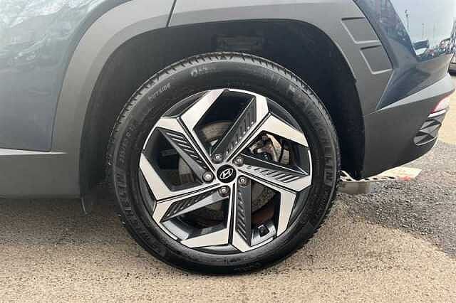 Hyundai TUCSON 1.6 h T-GDi 13.8kWh Premium SUV 5dr Petrol Plug-in Hybrid Auto 4WD Euro 6 (s/s)