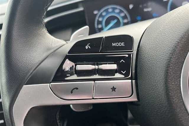 Hyundai TUCSON 1.6 h T-GDi 13.8kWh Premium SUV 5dr Petrol Plug-in Hybrid Auto 4WD Euro 6 (s/s)