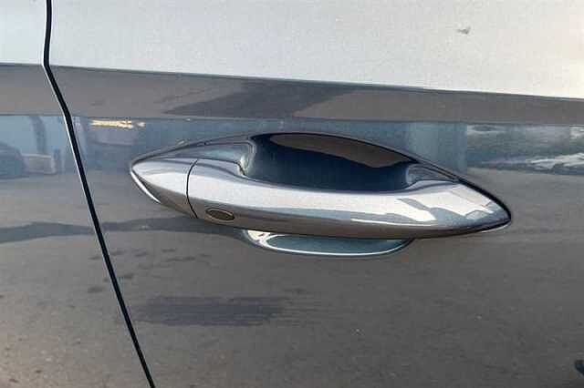 Hyundai TUCSON 1.6 h T-GDi 13.8kWh Premium SUV 5dr Petrol Plug-in Hybrid Auto 4WD Euro 6 (s/s)