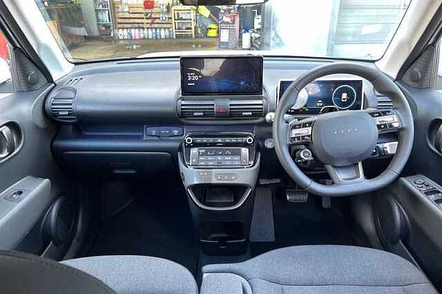 Hyundai INSTER Long Range 49kWh 02 SUV 5dr Electric Auto (115 ps)