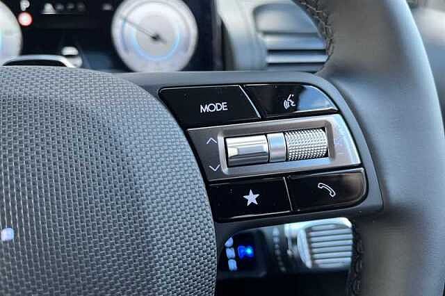 Hyundai INSTER Long Range 49kWh 02 SUV 5dr Electric Auto (115 ps)