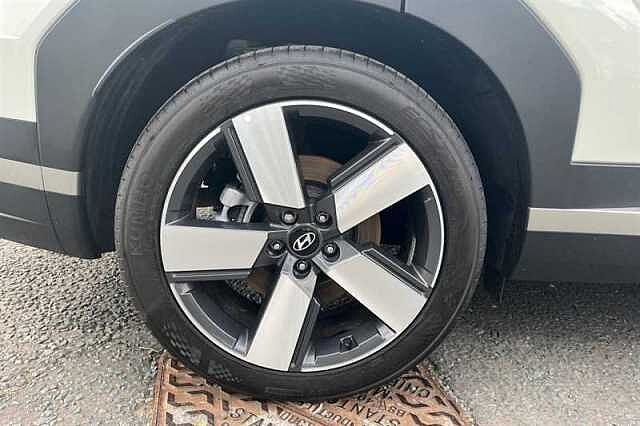 Hyundai SANTA FE 1.6 T-GDi 13.8kWh Premium SUV 5dr Petrol Plug-in Hybrid Auto 4WD Euro 6 (s/s) (7 Green