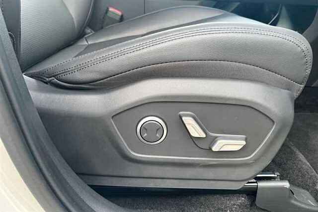 Hyundai SANTA FE 1.6 T-GDi 13.8kWh Premium SUV 5dr Petrol Plug-in Hybrid Auto 4WD Euro 6 (s/s) (7 Green