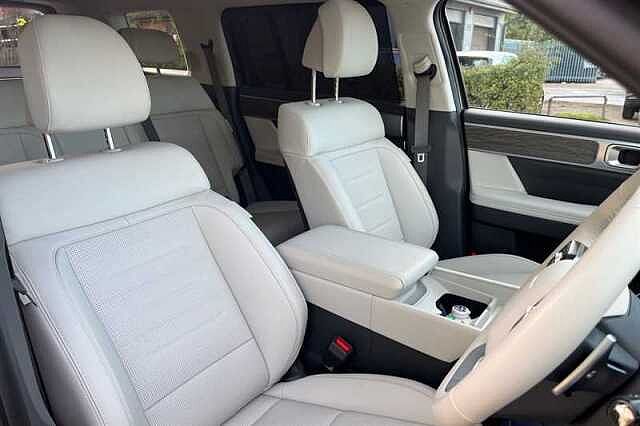 Hyundai SANTA FE 1.6T Ultimate SUV 5dr Petrol Hybrid Auto 4WD Euro 6 (s/s) (7Seat) (239 ps)